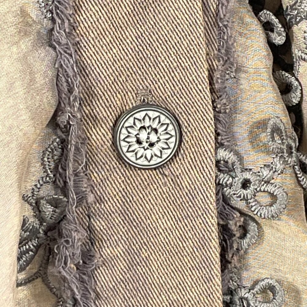 POL Mixed Media Mesh Pearl Embellished Lace Button Down Top M Boho - Picture 12 of 14